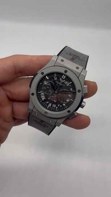 Video de Hublot Classic Chrono 45mm - AÇO/MOSTRADOR SKELETON PRETO - SILICONE E COURO