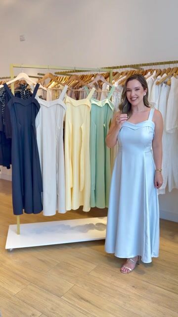 Vídeo de VESTIDO ALFAIATARIA DOBRA
