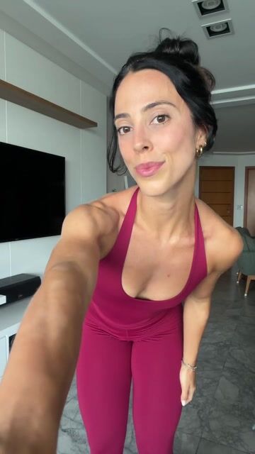 Vídeo de Panlô Bikinis | Moda praia, fitness, casual e acessórios