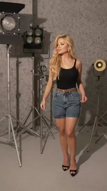 Video de Pedalete jeans slim sem lycra c/cinto, Revesst jeans 42824