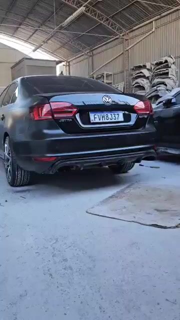 Vídeo de Spoiler Traseiro + Saia Lateral Volkswagen Jetta 2011 até 2014 MK6 - Sem pintar