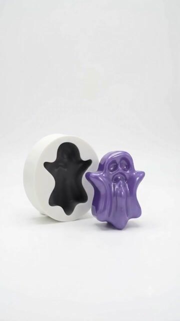 Video de Molde de Silicone Fantasminha, Fantasma, Halloween, Velas, Decoração, Lembrancinhas, Sabonetes Artesanais