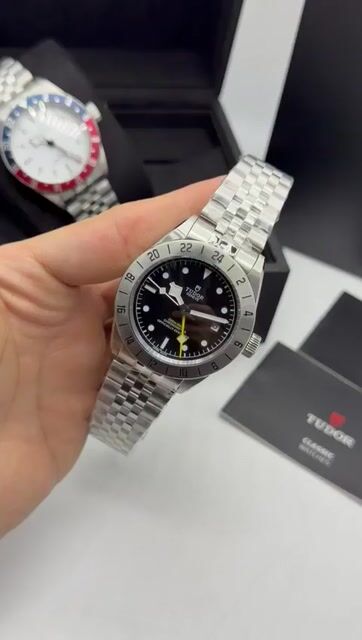 Video de Tudor Black Bay Pro GMT - 41mm