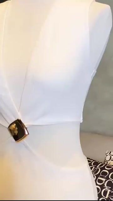 Video de Vestido Chocolate Doce Lunna Canelado Branco