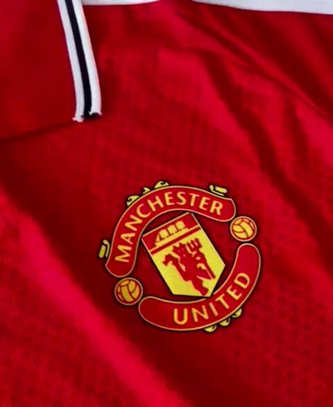 Video de CAMISETA 2026/27 MANCHESTER UNITED TITULAR - TELA JUGADOR