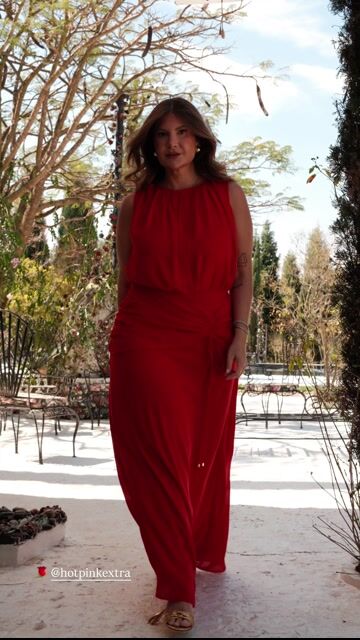Video de vestido longo colise hotpink
