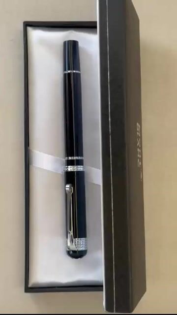 Video de Caneta Montblanc 24