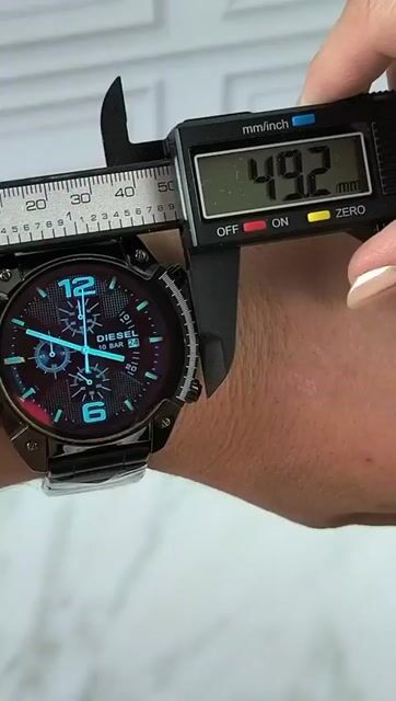Video de Diesel 49mm - AÇO PRETO/MOSTRADOR PRETO