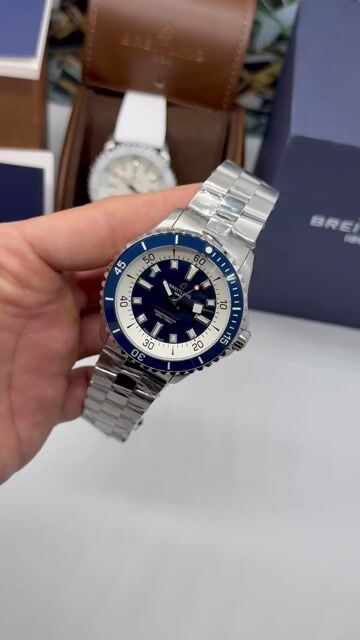 Video de Breitling Superocean 44mm - AÇO/MOSTRADOR AZUL
