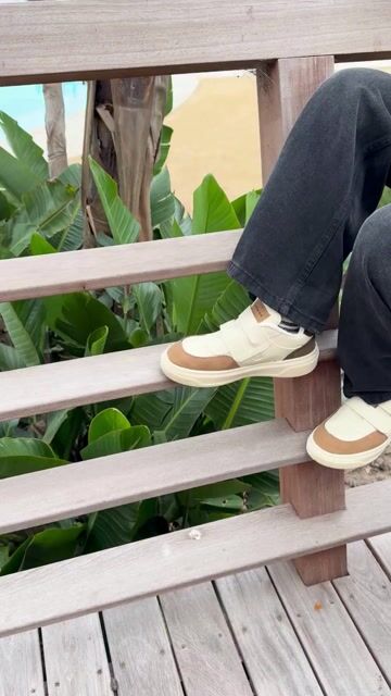 Video de Art. 1307, Zapatillas Roble