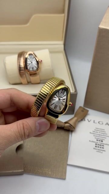 Video de Bvlgari Serpenti Tubogas 33mm - AÇO DOURADO/MOSTRADOR BRANCO
