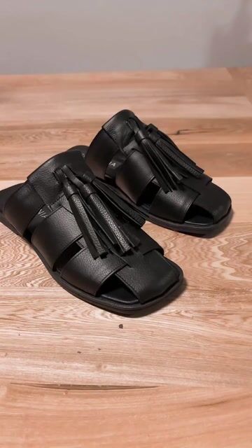 Video de SOLEMNIA SHOES