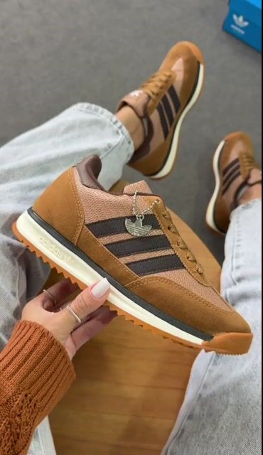 Vídeo de ADIDAS SL 72 MARROM/CAFÉ