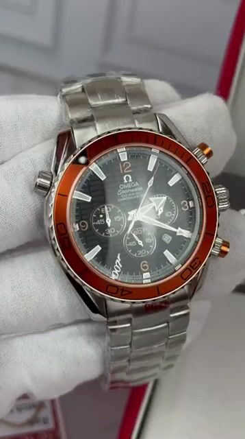Video de Omega Seamaster 007 43mm - Aço/Mostrador preto