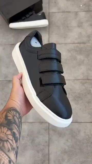 Vídeo de Tênis Zara Velcro Preto - PROMOCIONAL