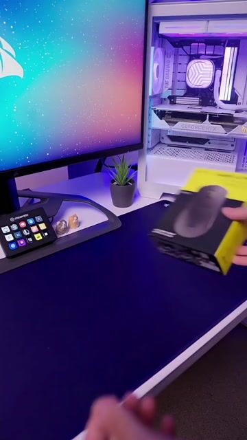 Video de Mouse Gamer Corsair SABRE v2 PRO Ultralight Wireless 33000 DPI 8000Hz 36g Sensor MARKSMAN 5 Negro Blanco