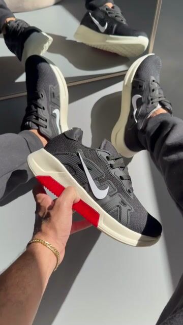Vídeo de Tênis Nike Air Voltrix Preto Vermelho Masculino