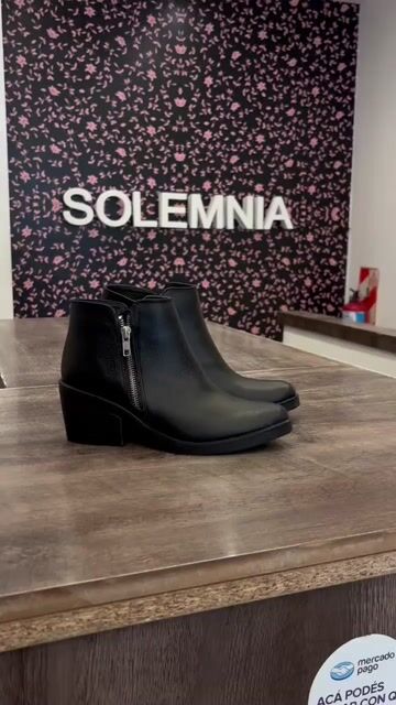 Video de SOLEMNIA SHOES