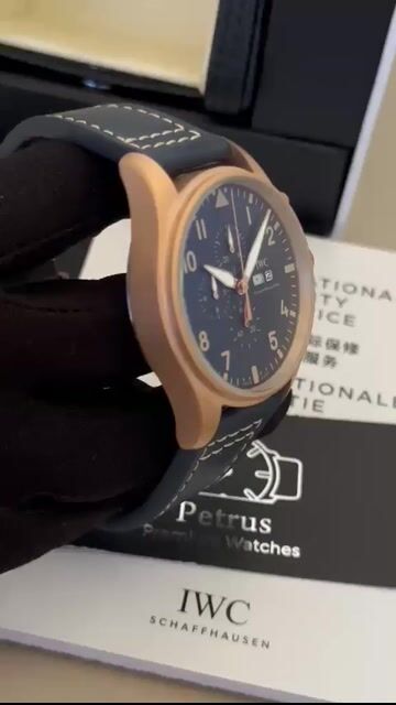 Video de IWC Pilot Chronograph 41mm - AÇO ROSE/MOSTRADOR PRETO- COURO