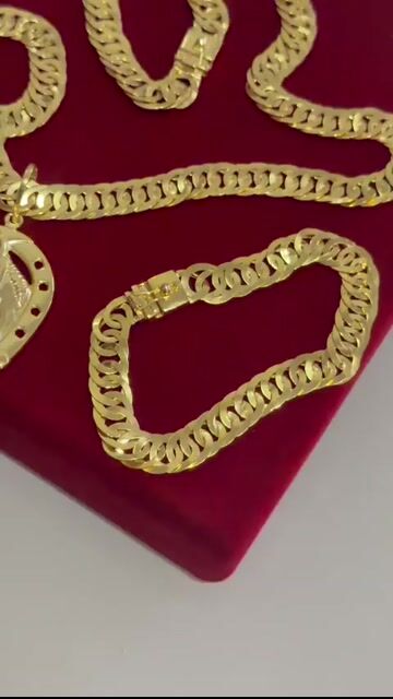 Video de Cordão Pulseira e pingente laminado 12 mm duplo banhado a ouro