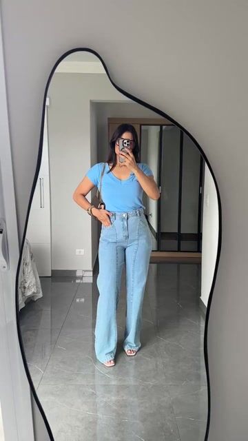 Vídeo de Calça Jeans Wide Leg Risco Cintura Alta Lavagem Clara Hazel
