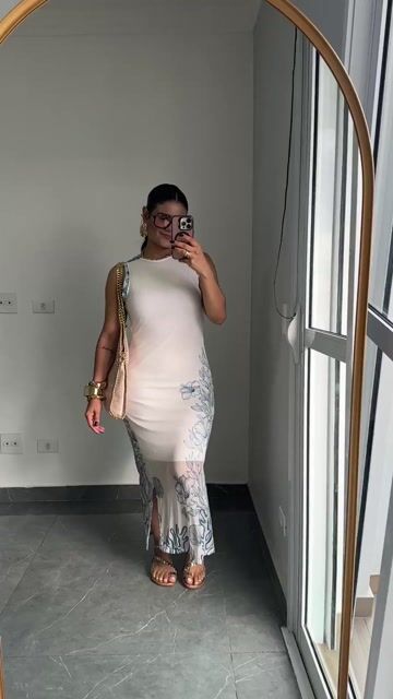 Vídeo de Vestido Midi Tule Forro Regata Gola Alta Fendas Estampado Ângela Off/Azul Bebê