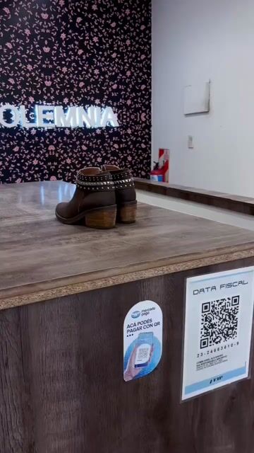 Video de SOLEMNIA SHOES