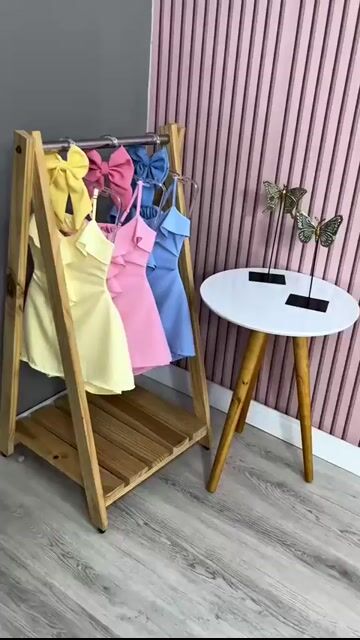 Vídeo de Vestido Infantil Feminino com Short por Baixo Crepinho candy color Moda Menina Princesa Blogueirinha