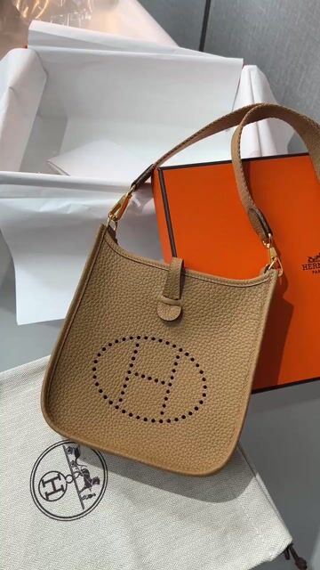 Vídeo de Bolsa Évelyne PM Herm