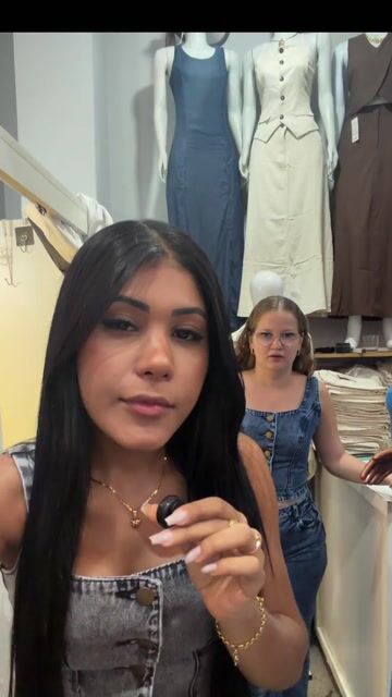 Vídeo de Bella Rosa Wear