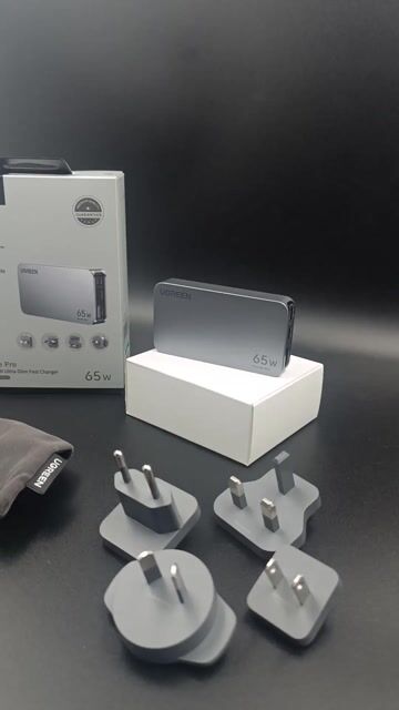 Video de Cargador GaN Nexode Pro 65W 2 USB-C + 1 USB-A Ugreen X753