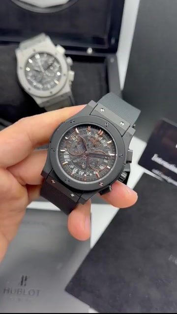 Video de Hublot Classic Chrono 45mm - Mostrador skeleton