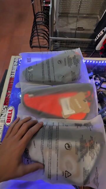 Video de Bolso al Cuadro Enlee SQ-E100 Sneak Polyester+Nylon 170gr 2 Bolsillos 1.7 Litros