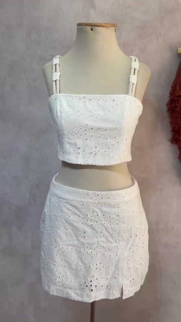 Video de Conjunto Branco Saia e Top Lasie Laguna G