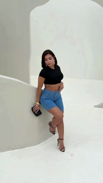 Video de Shorts Abuziv Azul Claro