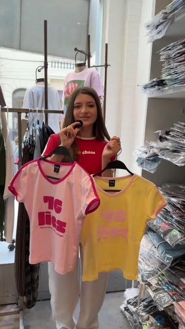 Video de Remera Ajustada Manga Corta Art. 3824