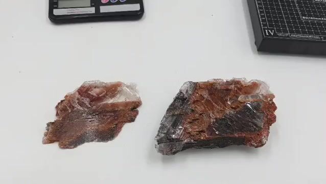 Video de 2 Especímenes Grandes Ferro Selenita en Bruto | Lajas 710 g