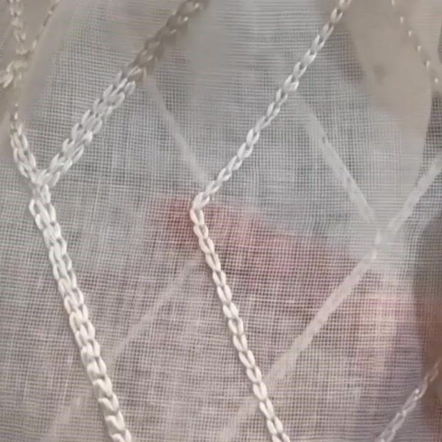 Video de Juego de Cortinas de Voile Hilo Bordado Presilla Escondida KETT - 2 Paños de 140x220 cm