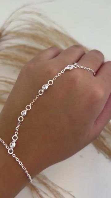 Vídeo de Pulseira Anel de Mão 4 Zircônias Em Prata 925