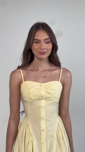 Vídeo de VESTIDO CURTO MICAELE