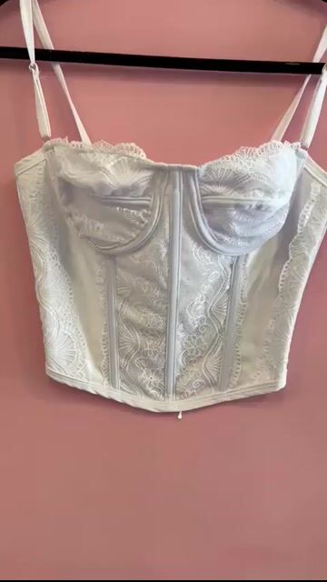 Video de 1010291 CORSET KAROLINE TULE E RENDA BRANCO
