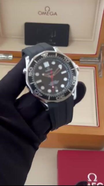 Video de Omega Seamaster 43mm - AÇO/MOSTRADOR PRETO - SILICONE