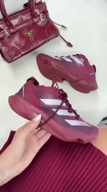 Vídeo de Adizero Adios Pro 3 Marsala