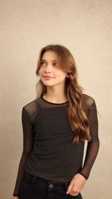 Video de Blusa em Malha e Tule Jaqueline 8925