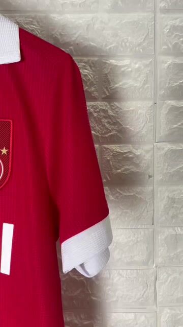 Video de Camisa Retrô Internacional 2006 Vermelha Oficial