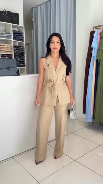 Video de Conjunto Colete e Calça Social com Amarração
