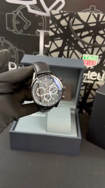 Video de TAG Heuer Carrera 45mm - AÇO PRETO/MOSTRADOR PRETO - COURO