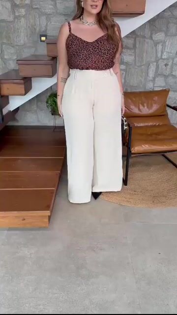 Video de Calça Pantalona Clara - 1778