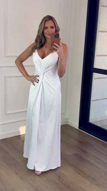Video de VESTIDO LONGO COM ALÇAS DE STRASS KARINA OFF WHITE