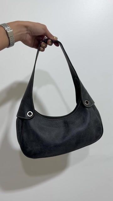 Vídeo de BOLSA GRAFITE COURO LEGÍTIMO •